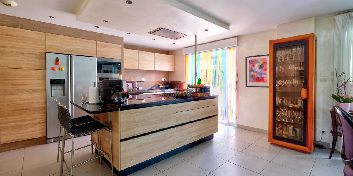 photo_172739dc49be77c13617e79d5a595ce5