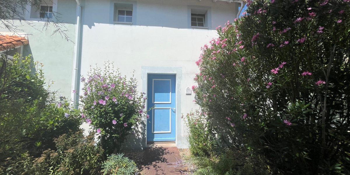 photo_4f51bea325761990adb821ee76389af1