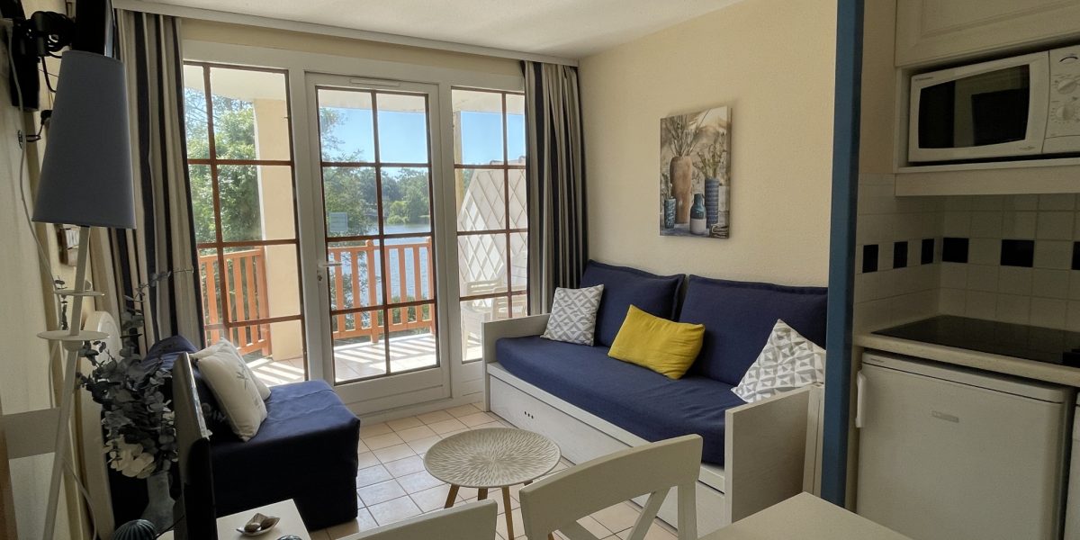 photo_817d53c5d9c256893e9c6383b9dbfec5